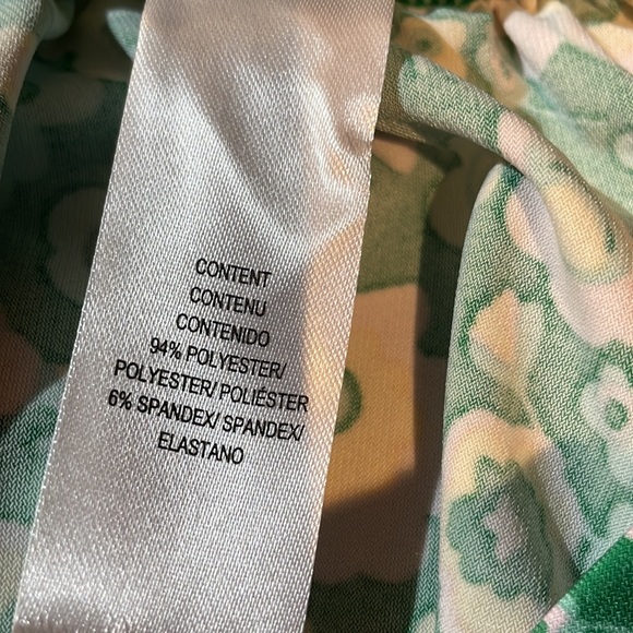 🌟5 for $25🌟 NWOT WAYF Main Squeeze Ruched Tank in Kelly Daisy Floral - Picture 5 of 5